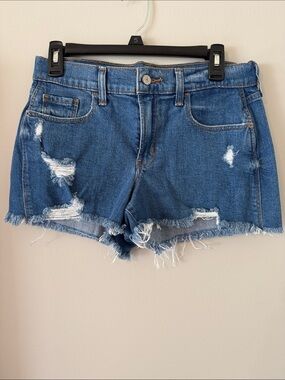 Old navy distressed mid rise boyfriend shorts. NWOT